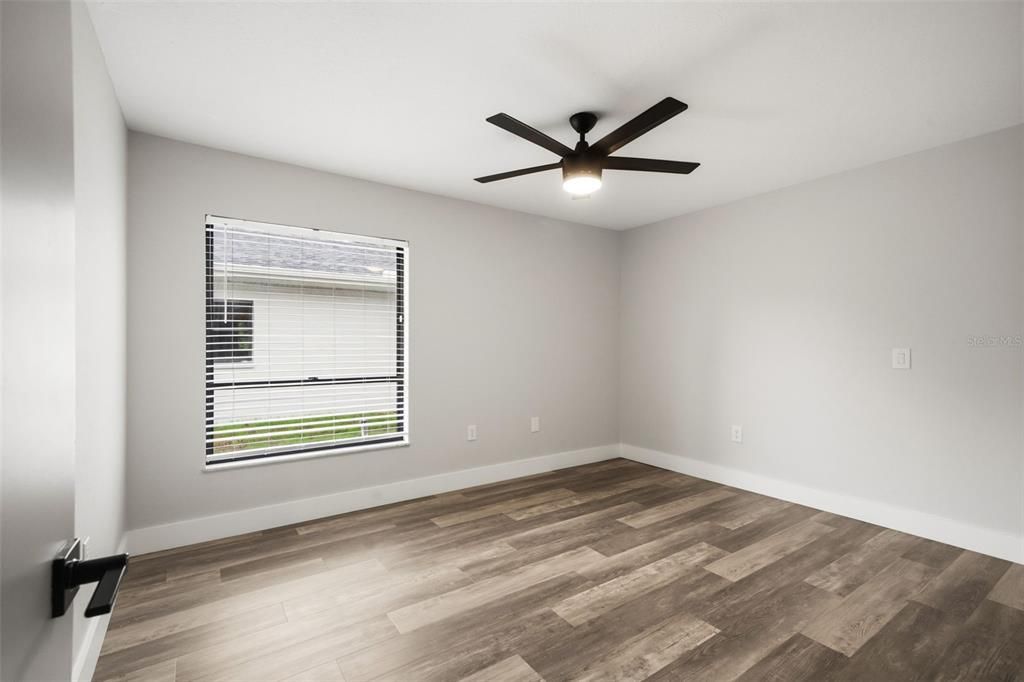 Active With Contract: $559,900 (5 beds, 3 baths, 3631 Square Feet)