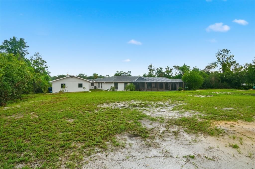 Active With Contract: $559,900 (5 beds, 3 baths, 3631 Square Feet)