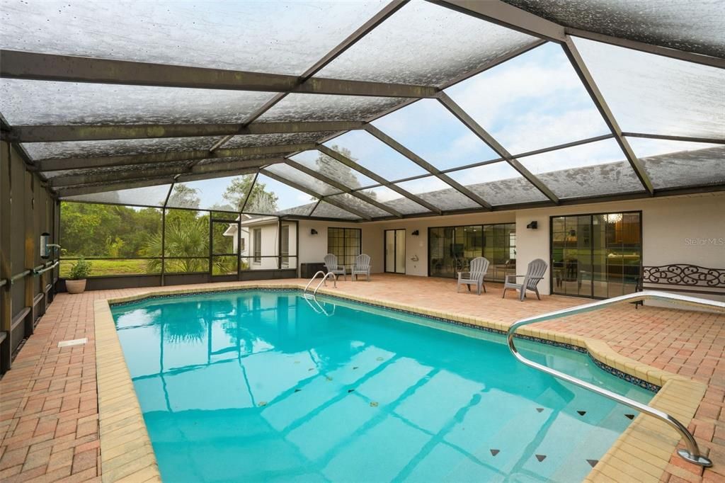 Active With Contract: $559,900 (5 beds, 3 baths, 3631 Square Feet)