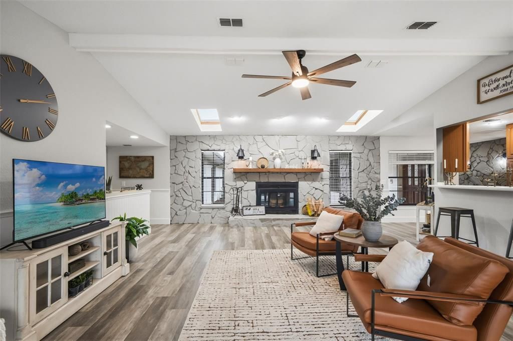 Active With Contract: $559,900 (5 beds, 3 baths, 3631 Square Feet)