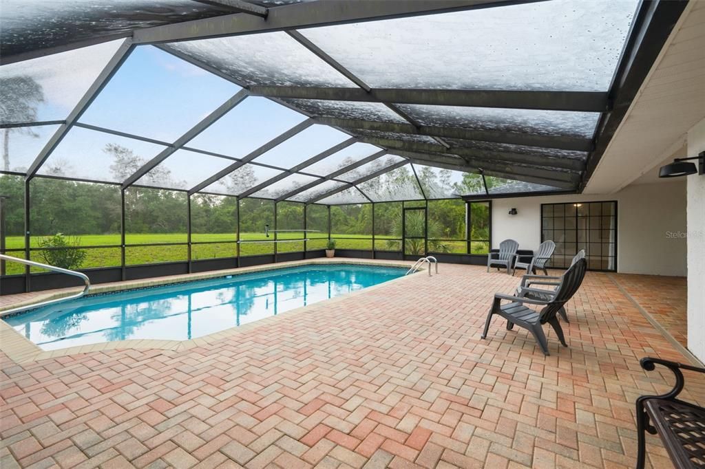 Active With Contract: $559,900 (5 beds, 3 baths, 3631 Square Feet)