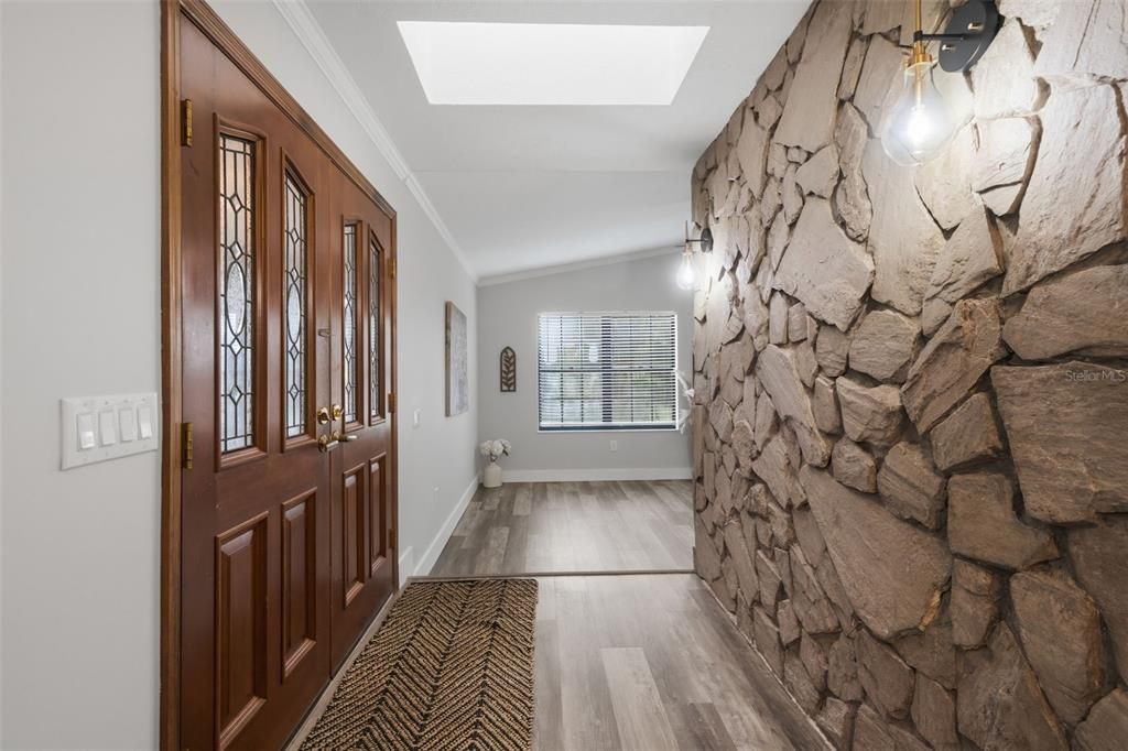 Active With Contract: $559,900 (5 beds, 3 baths, 3631 Square Feet)