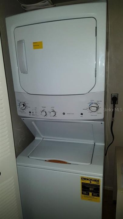 В аренду: $1,350 (1 спален, 1 ванн, 815 Квадратных фут)