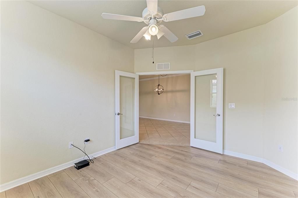 For Sale: $338,000 (2 beds, 2 baths, 1525 Square Feet)