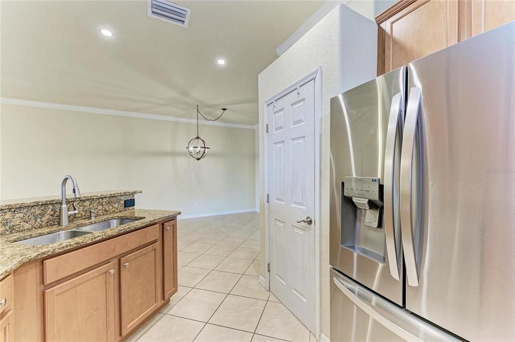 For Sale: $338,000 (2 beds, 2 baths, 1525 Square Feet)