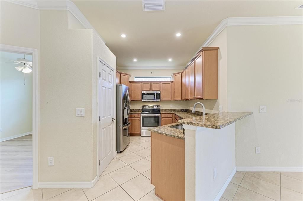 For Sale: $338,000 (2 beds, 2 baths, 1525 Square Feet)
