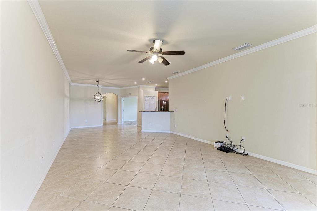 For Sale: $338,000 (2 beds, 2 baths, 1525 Square Feet)
