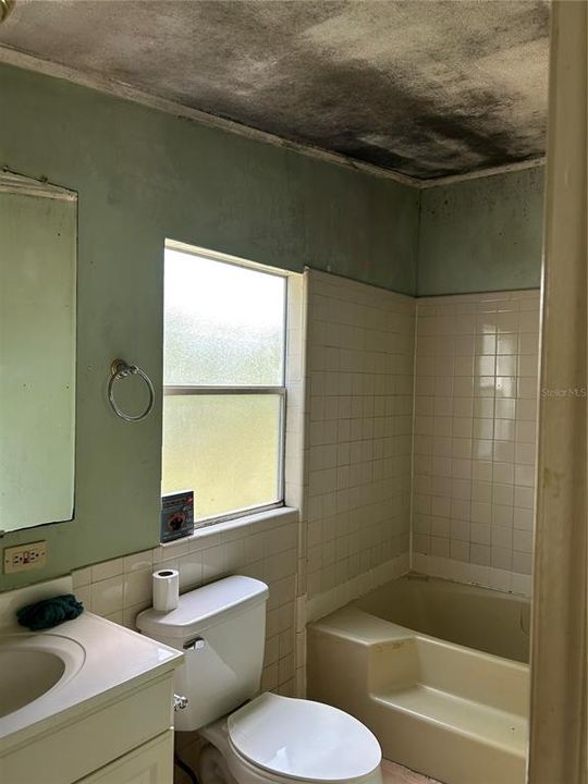 На продажу: $89,900 (3 спален, 2 ванн, 1248 Квадратных фут)