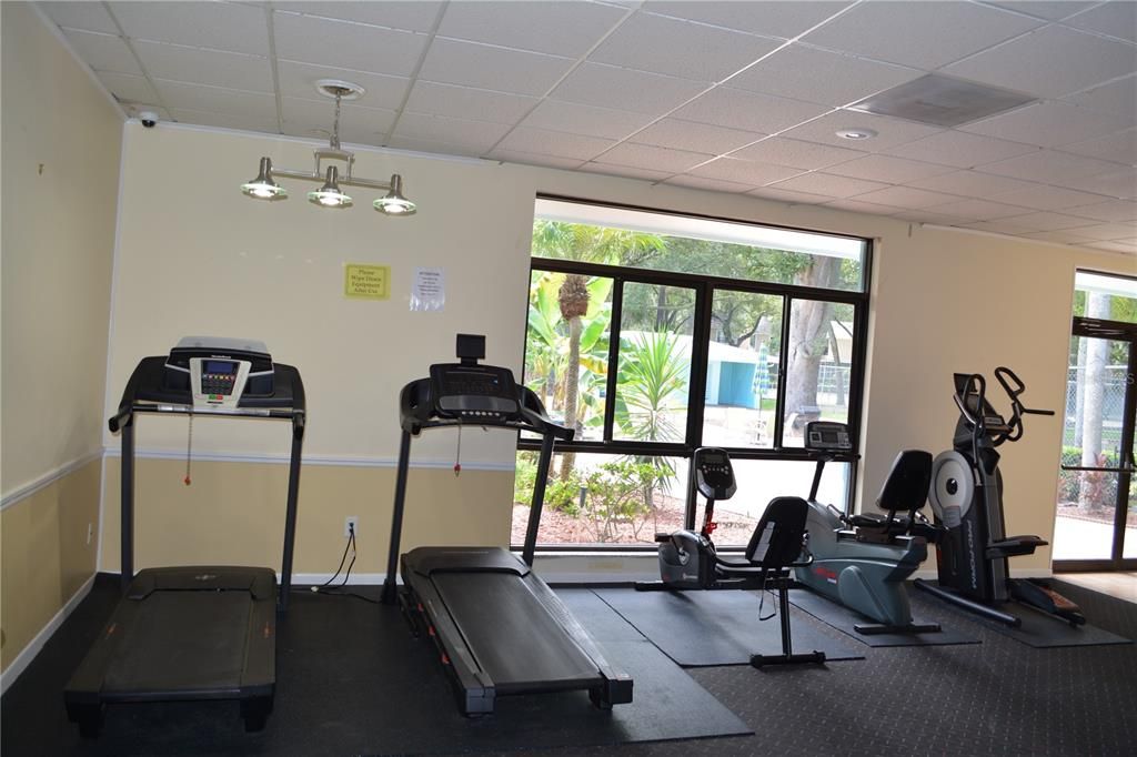 For Sale: $215,000 (2 beds, 2 baths, 1230 Square Feet)