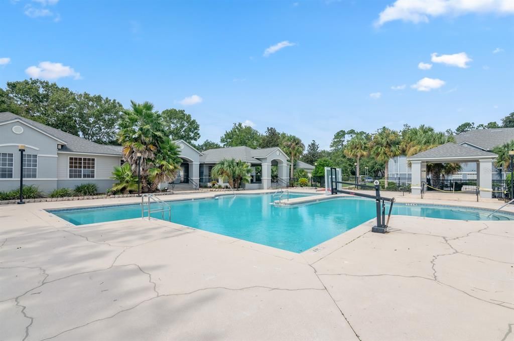 For Sale: $150,000 (2 beds, 2 baths, 950 Square Feet)