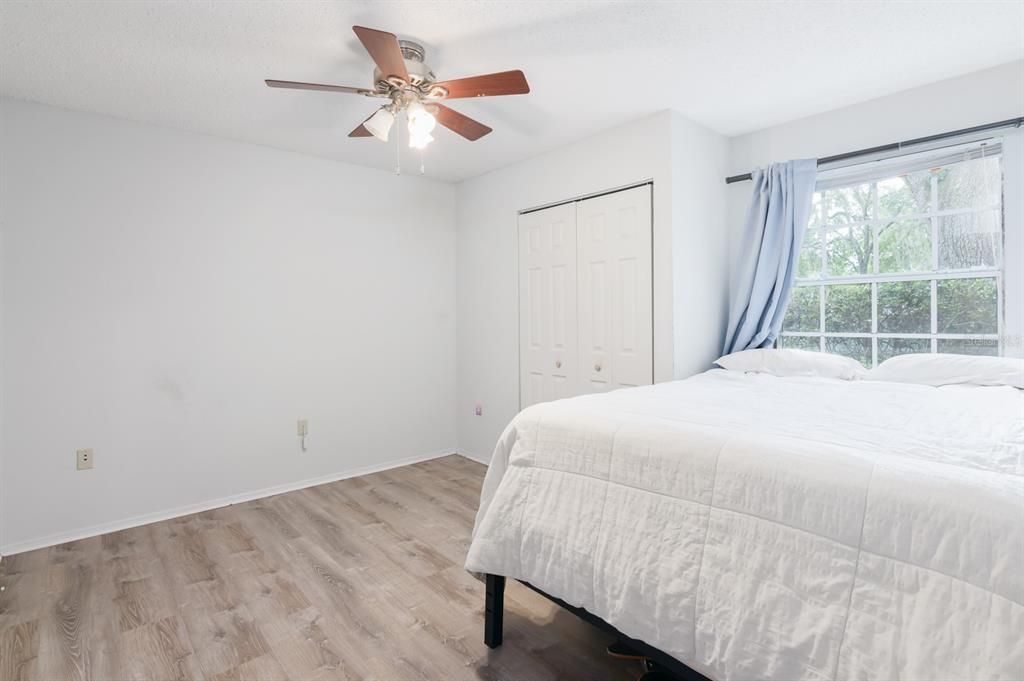 For Sale: $150,000 (2 beds, 2 baths, 950 Square Feet)