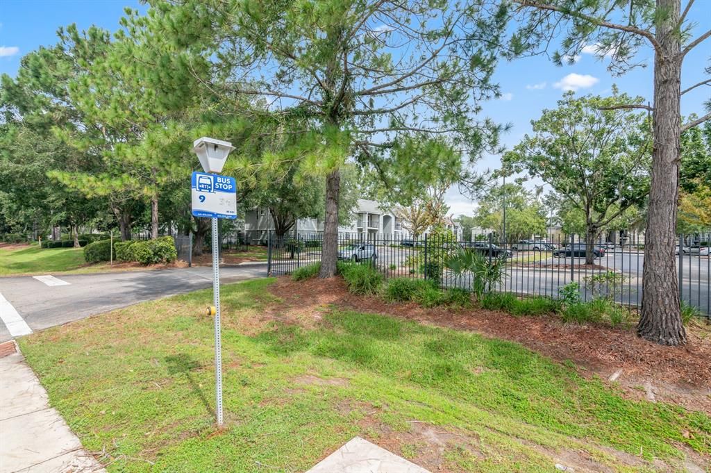 For Sale: $150,000 (2 beds, 2 baths, 950 Square Feet)