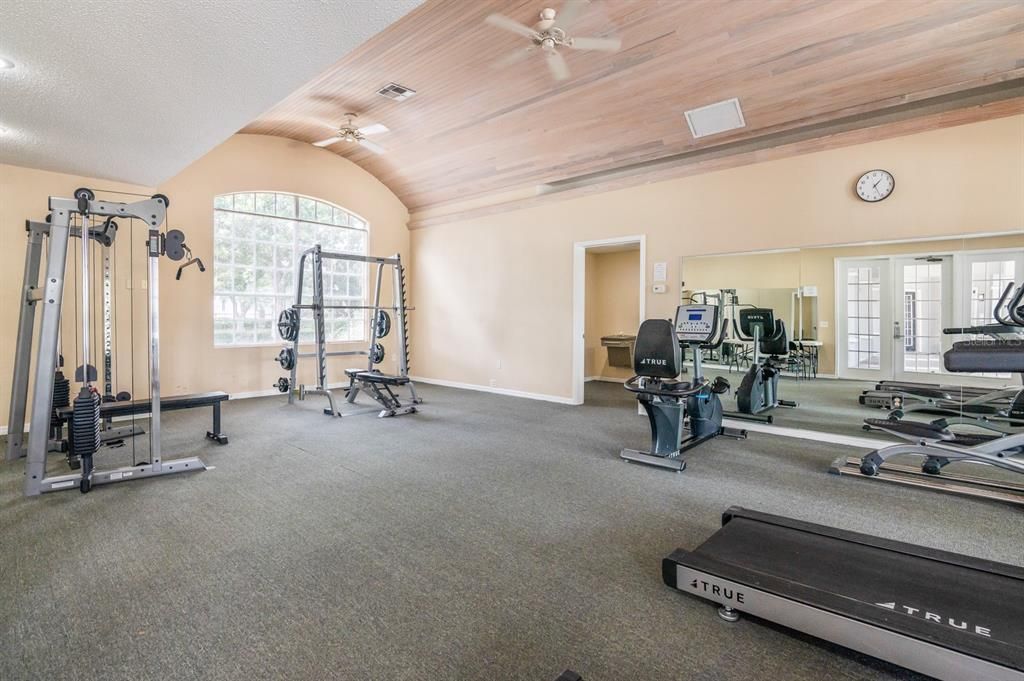 For Sale: $150,000 (2 beds, 2 baths, 950 Square Feet)