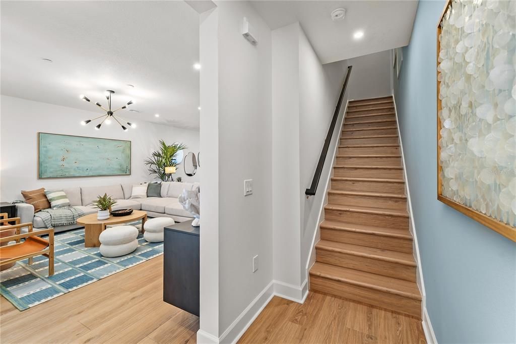 For Sale: $809,900 (3 beds, 3 baths, 2558 Square Feet)