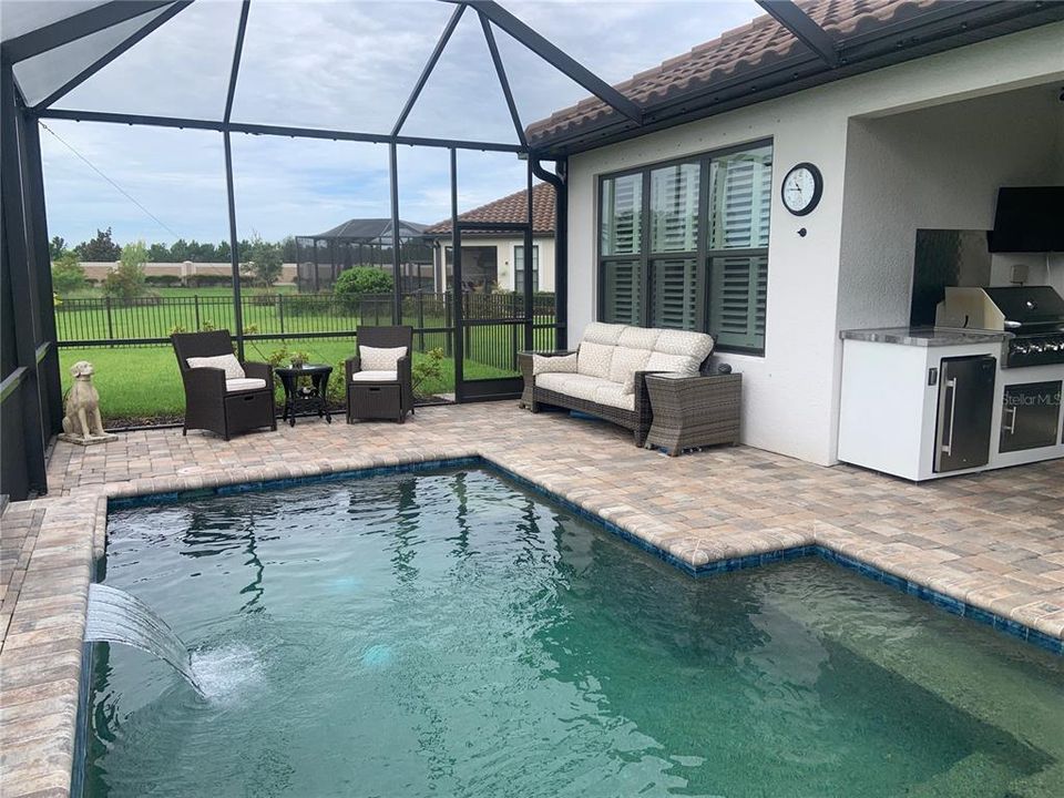 En Venta: $649,900 (3 camas, 2 baños, 1931 Pies cuadrados)