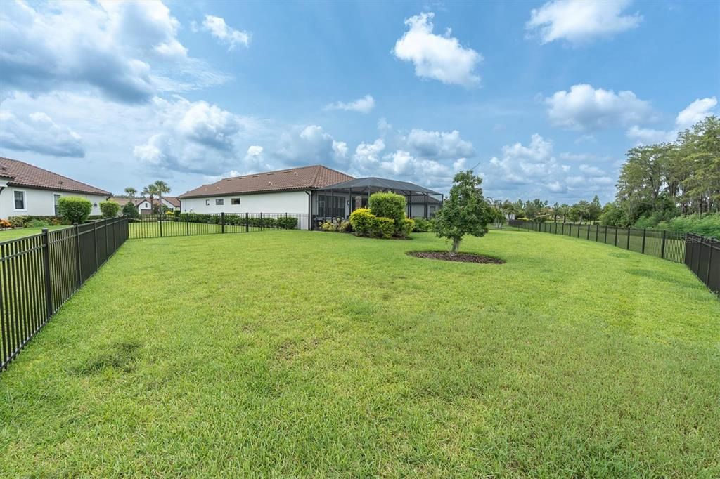 En Venta: $649,900 (3 camas, 2 baños, 1931 Pies cuadrados)