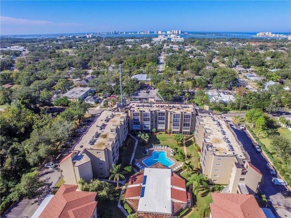 На продажу: $149,900 (2 спален, 1 ванн, 865 Квадратных фут)