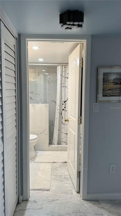 На продажу: $149,900 (2 спален, 1 ванн, 865 Квадратных фут)