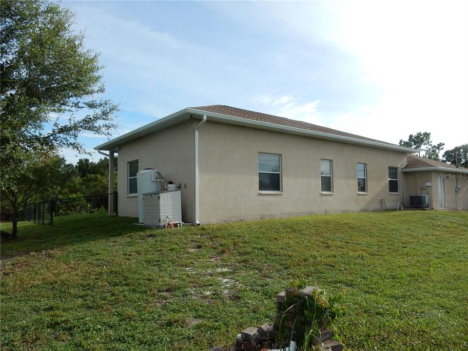 En Venta: $475,000 (3 camas, 2 baños, 2276 Pies cuadrados)