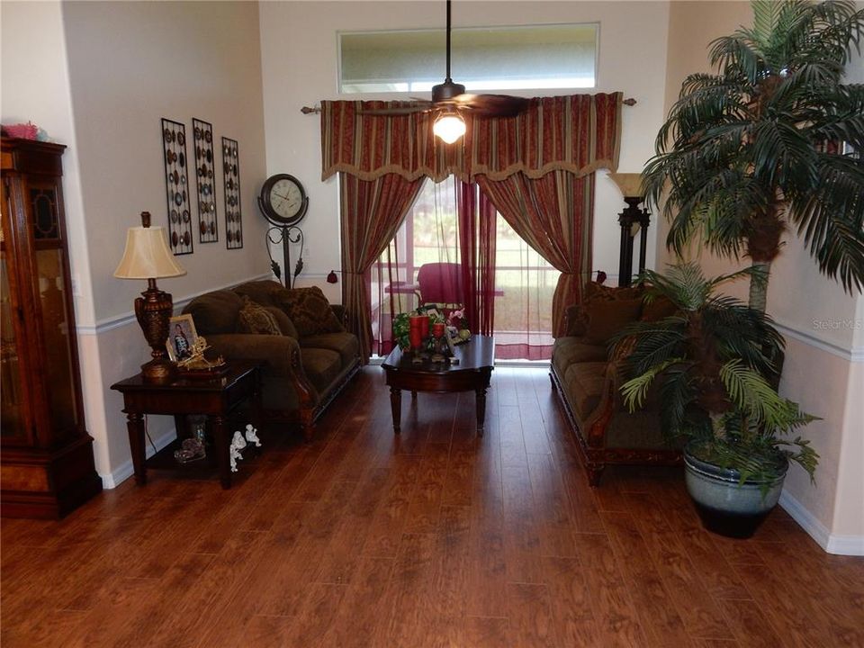 En Venta: $475,000 (3 camas, 2 baños, 2276 Pies cuadrados)