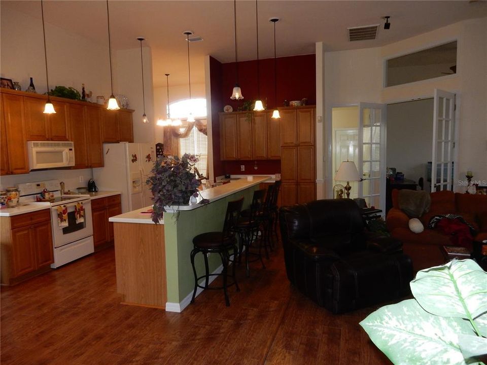 En Venta: $475,000 (3 camas, 2 baños, 2276 Pies cuadrados)