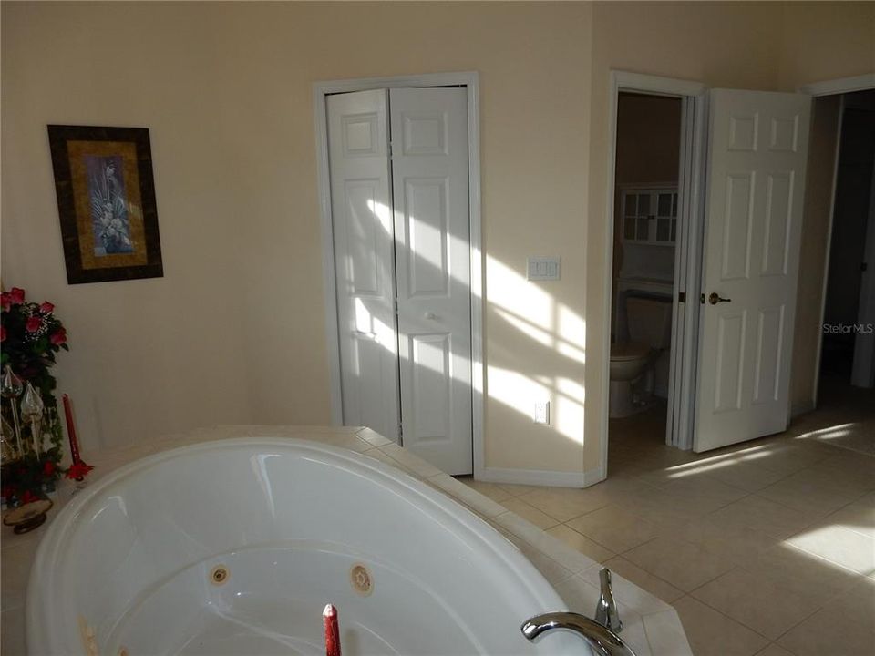 En Venta: $475,000 (3 camas, 2 baños, 2276 Pies cuadrados)