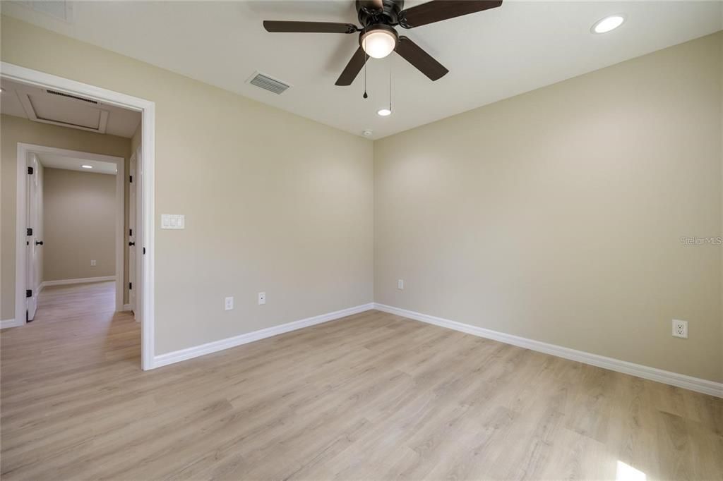 For Sale: $269,900 (3 beds, 2 baths, 1449 Square Feet)