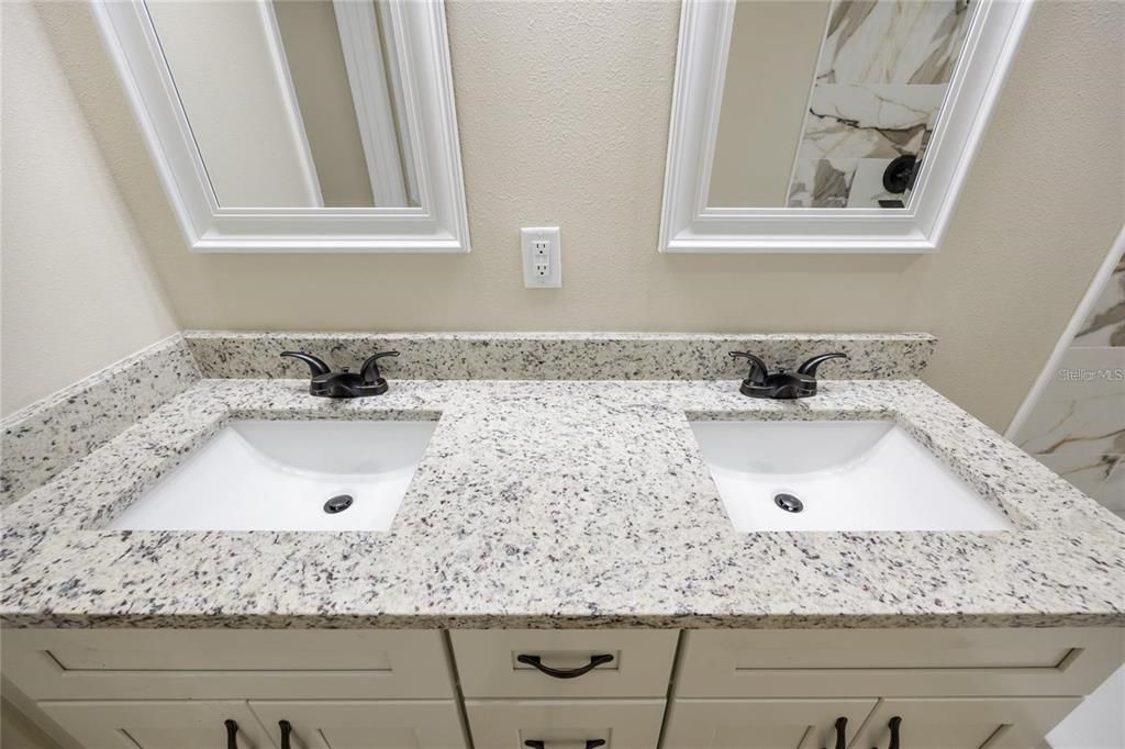 For Sale: $269,900 (3 beds, 2 baths, 1449 Square Feet)