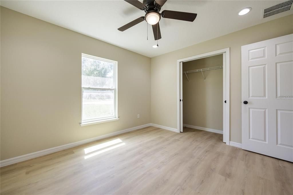 For Sale: $269,900 (3 beds, 2 baths, 1449 Square Feet)