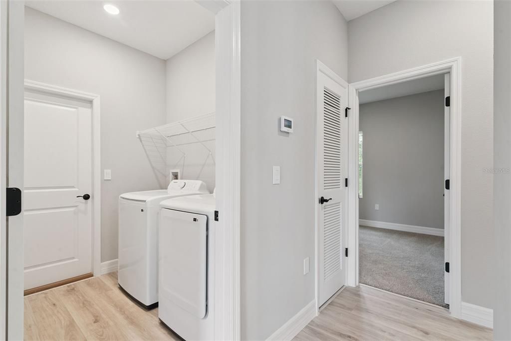 For Sale: $329,900 (4 beds, 3 baths, 1990 Square Feet)