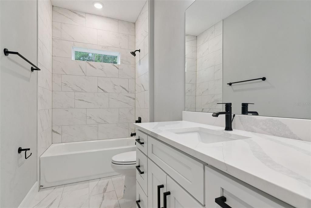 For Sale: $329,900 (4 beds, 3 baths, 1990 Square Feet)