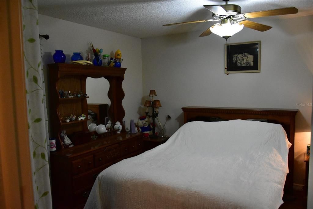 For Sale: $219,000 (2 beds, 2 baths, 1066 Square Feet)