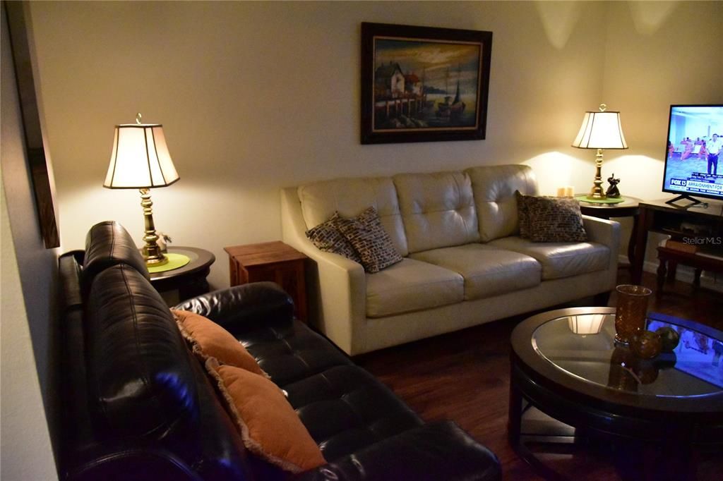 For Sale: $219,000 (2 beds, 2 baths, 1066 Square Feet)