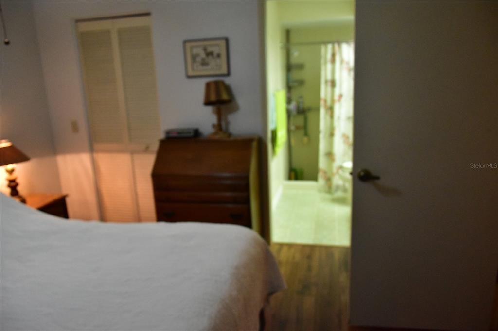 For Sale: $219,000 (2 beds, 2 baths, 1066 Square Feet)