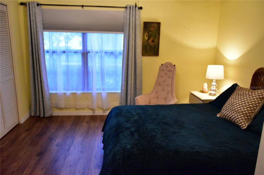 For Sale: $219,000 (2 beds, 2 baths, 1066 Square Feet)