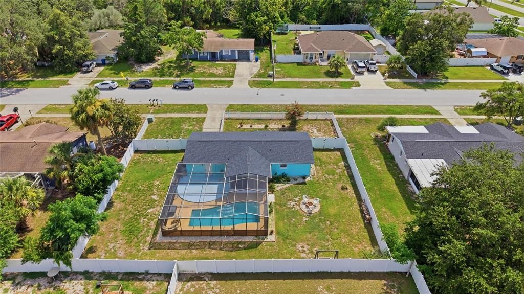 На продажу: $265,000 (2 спален, 1 ванн, 880 Квадратных фут)