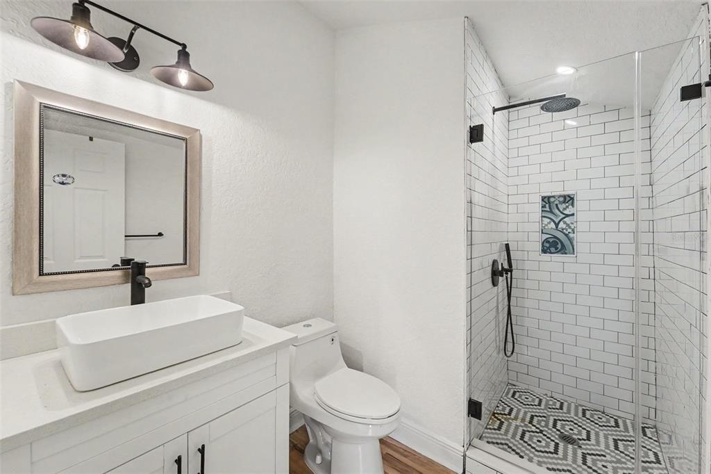 For Sale: $350,000 (3 beds, 2 baths, 1216 Square Feet)