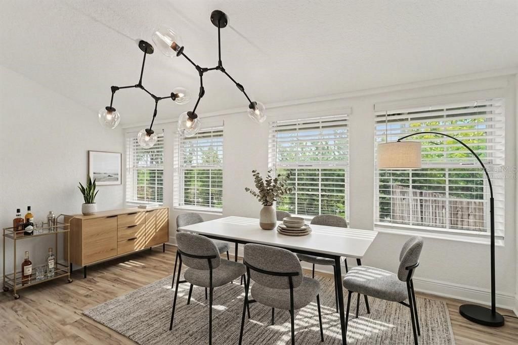For Sale: $350,000 (3 beds, 2 baths, 1216 Square Feet)