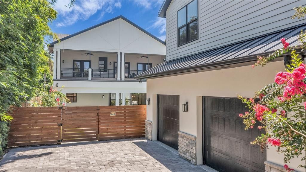 For Sale: $1,495,000 (5 beds, 3 baths, 3218 Square Feet)