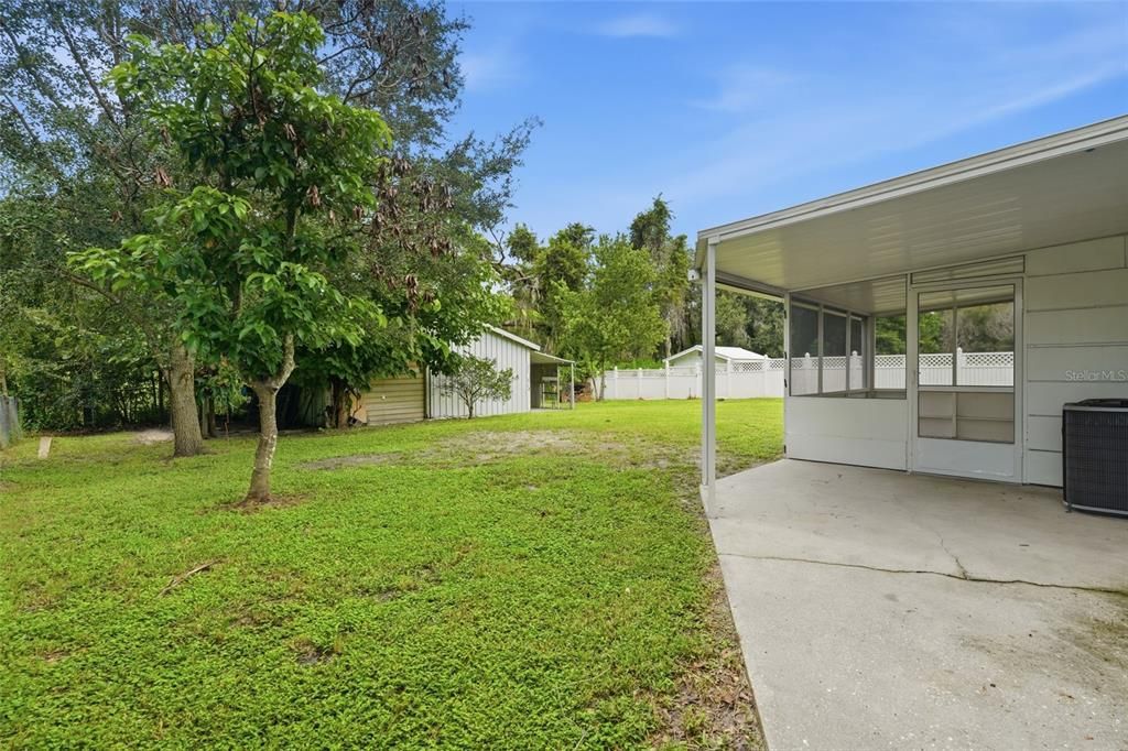 For Sale: $235,000 (3 beds, 2 baths, 1165 Square Feet)