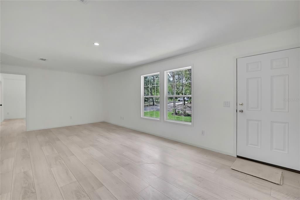 En Venta: $279,900 (3 camas, 2 baños, 1500 Pies cuadrados)