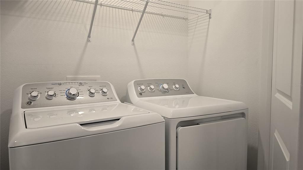 В аренду: $1,950 (3 спален, 2 ванн, 1407 Квадратных фут)