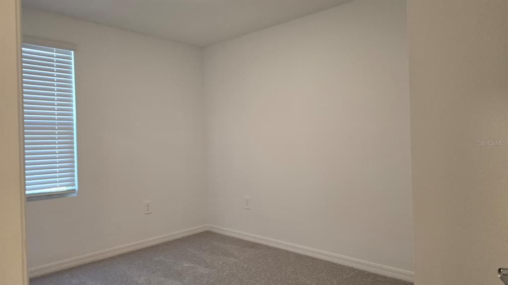 В аренду: $1,950 (3 спален, 2 ванн, 1407 Квадратных фут)
