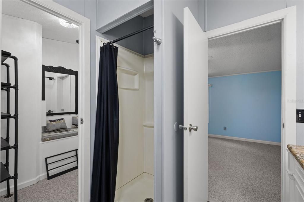 En Venta: $204,900 (3 camas, 2 baños, 1196 Pies cuadrados)
