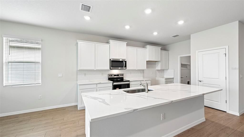 For Sale: $478,990 (3 beds, 2 baths, 1844 Square Feet)