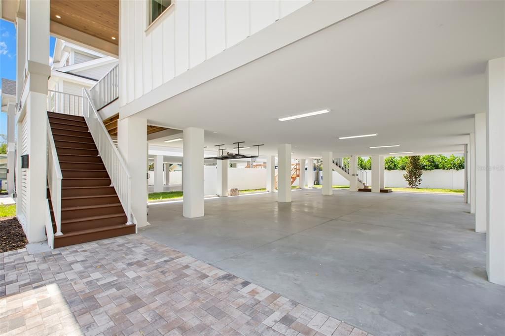 For Sale: $767,500 (4 beds, 2 baths, 1745 Square Feet)