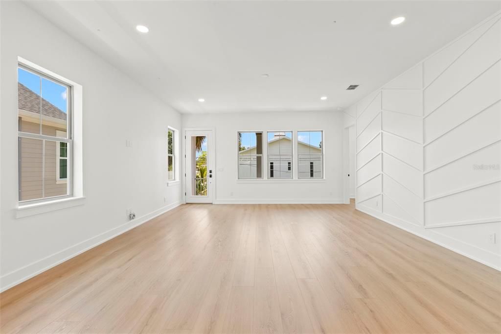 For Sale: $767,500 (4 beds, 2 baths, 1745 Square Feet)