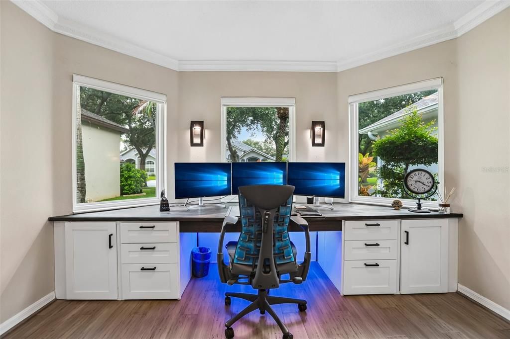 For Sale: $539,900 (4 beds, 2 baths, 2044 Square Feet)