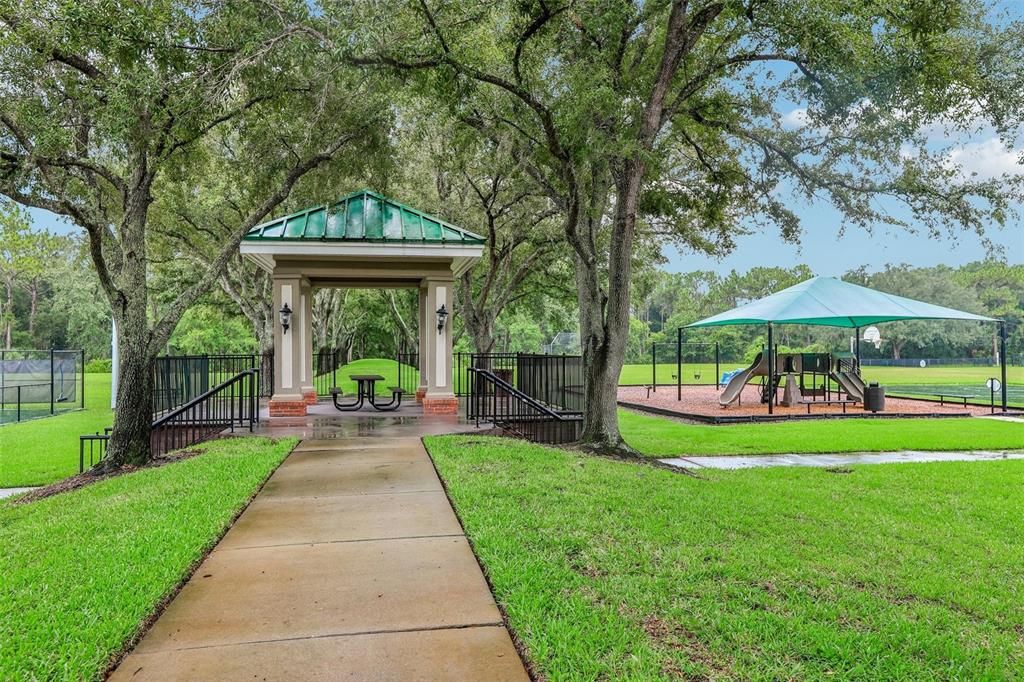 For Sale: $539,900 (4 beds, 2 baths, 2044 Square Feet)