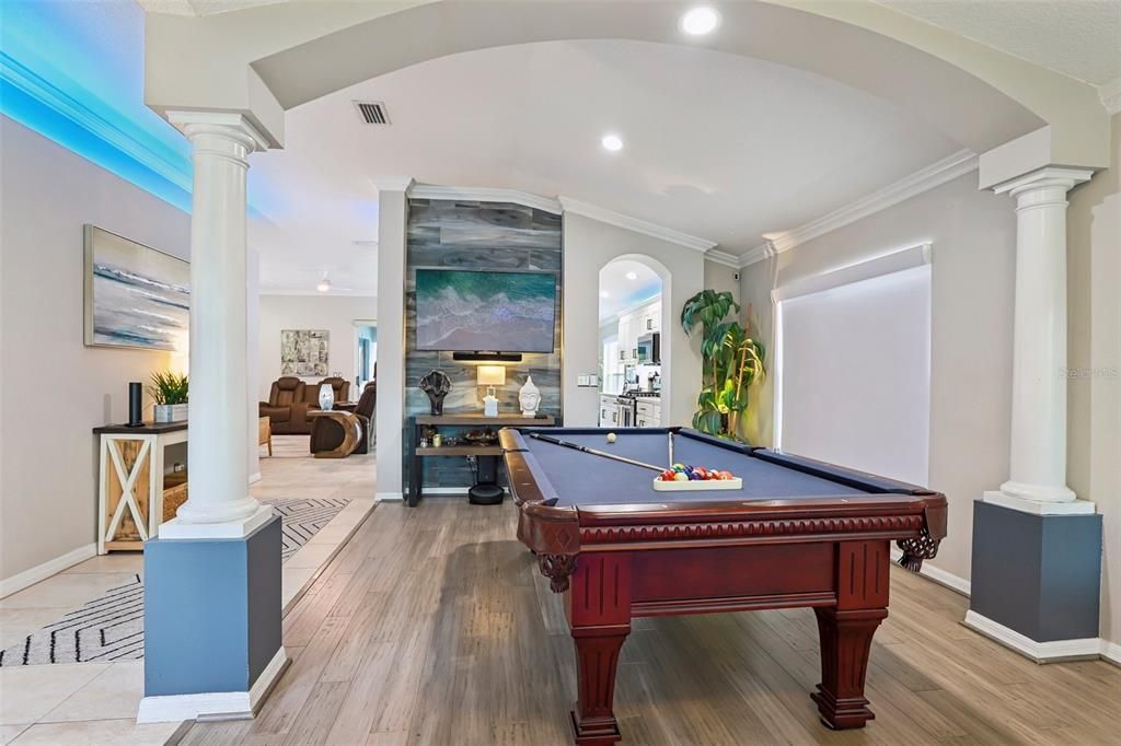 For Sale: $539,900 (4 beds, 2 baths, 2044 Square Feet)